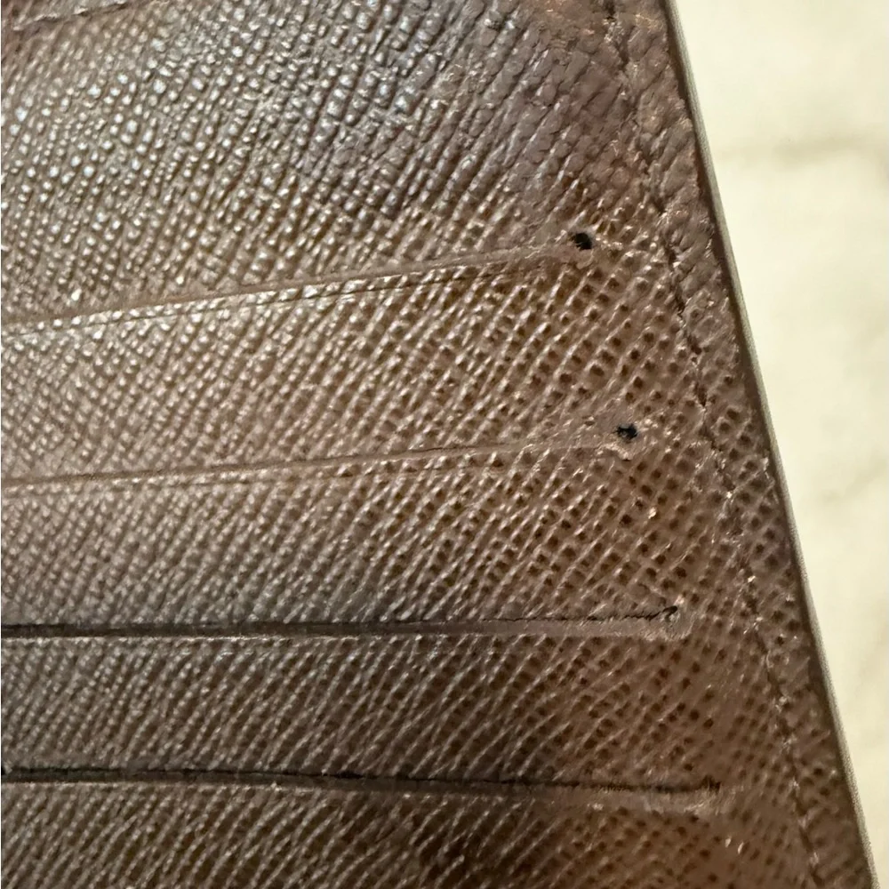 Louis Vuitton BRAZZA WALLET in Damier Ebene